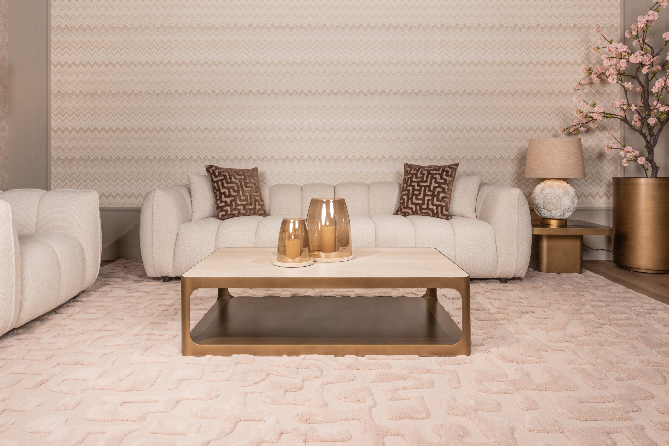 Cushion Ivy brown labyrinth