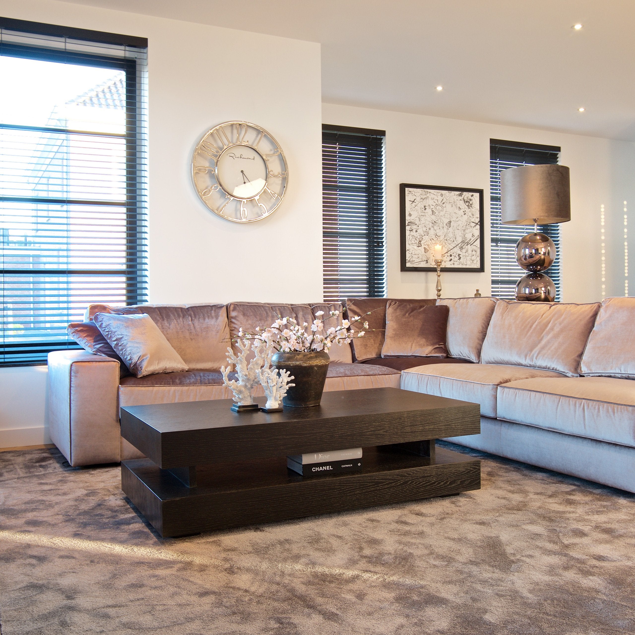 Coffee table Oakura black