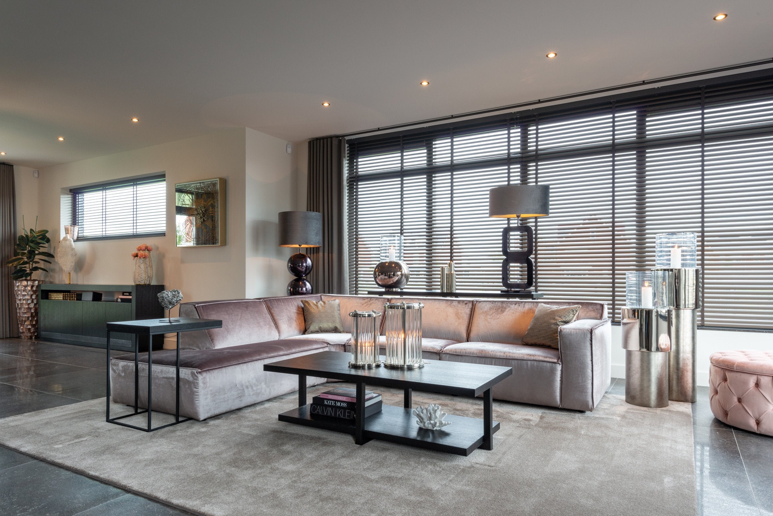 Sideboard Oakura black