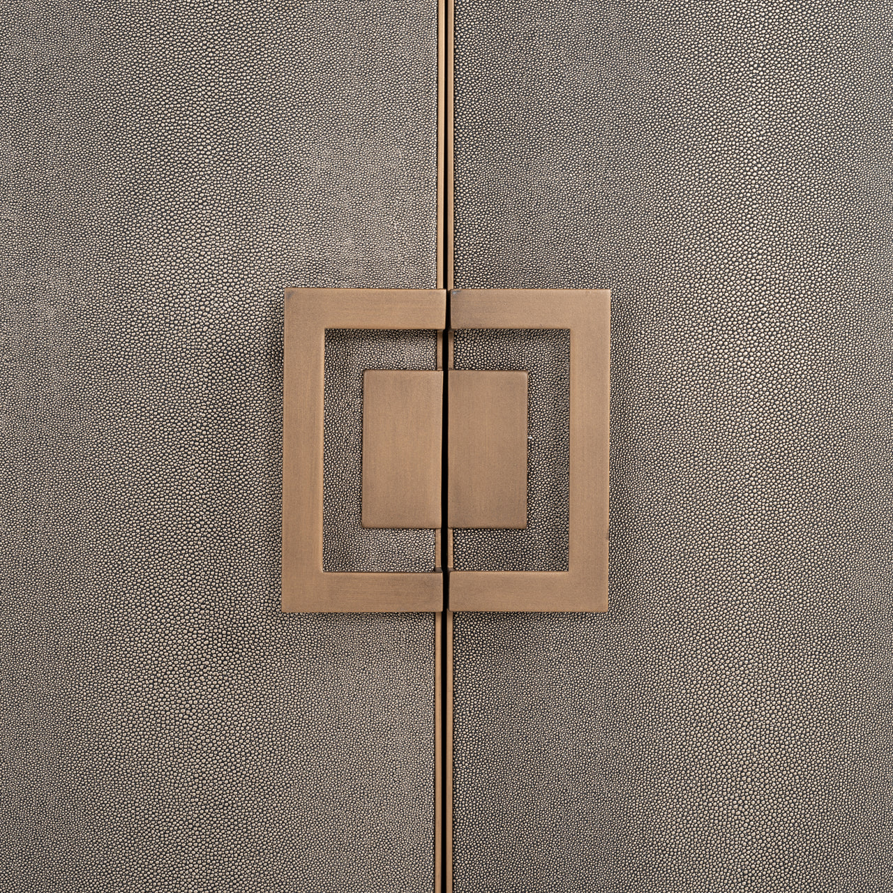 Sideboard Bloomville brass shagreen