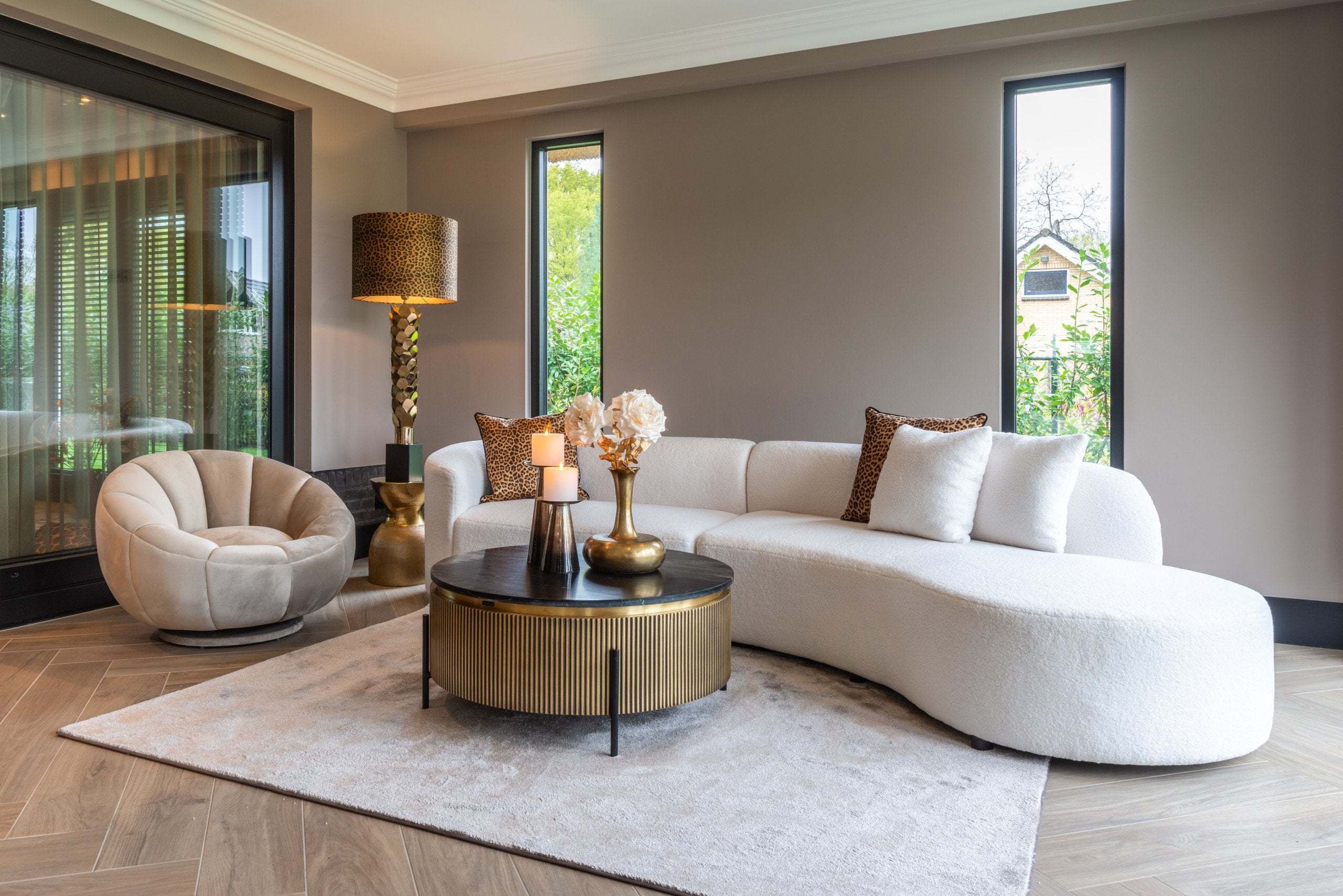 Coffee table Ironville gold 90Ø