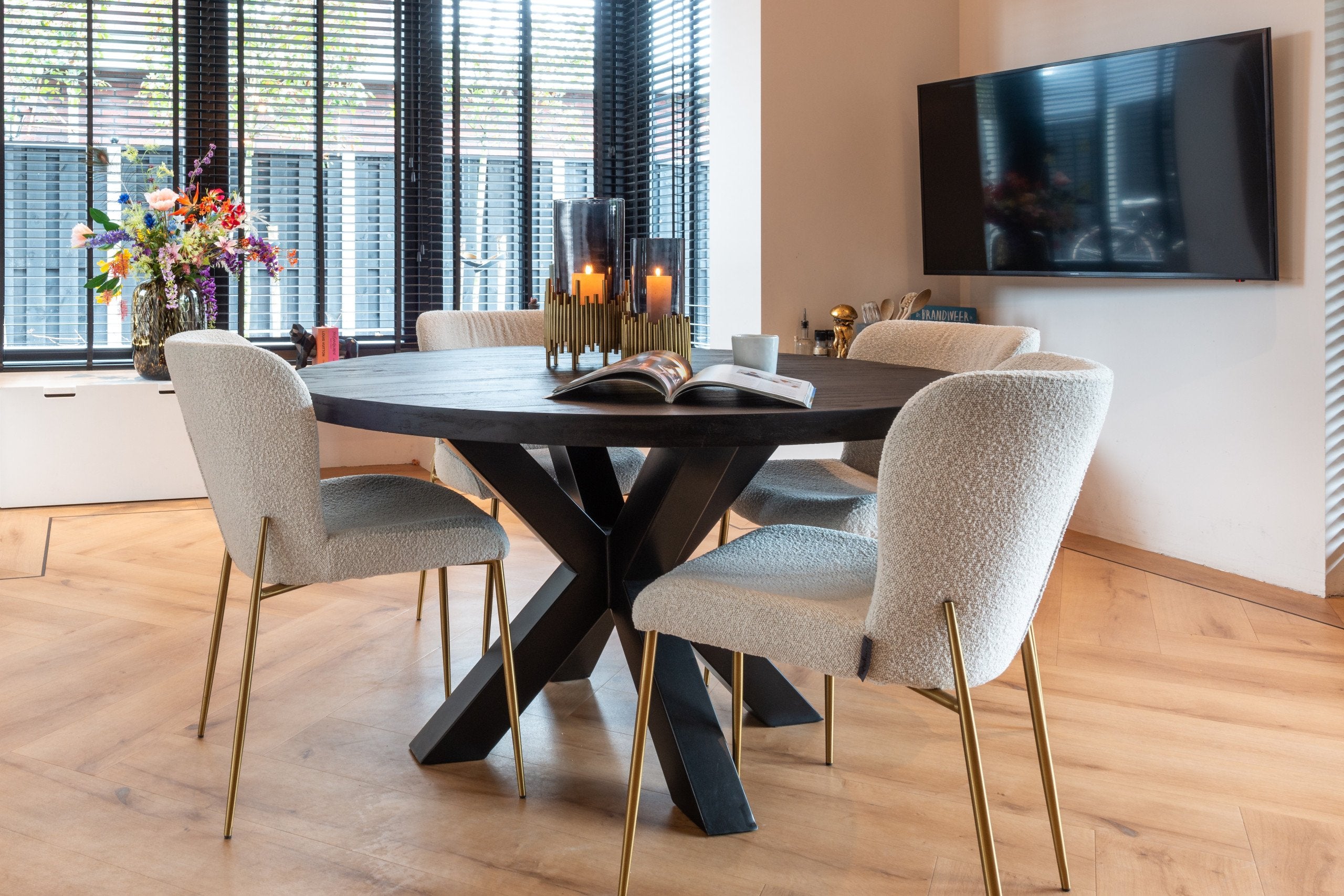 Dining chair Odessa white bouclé (Set of 2)