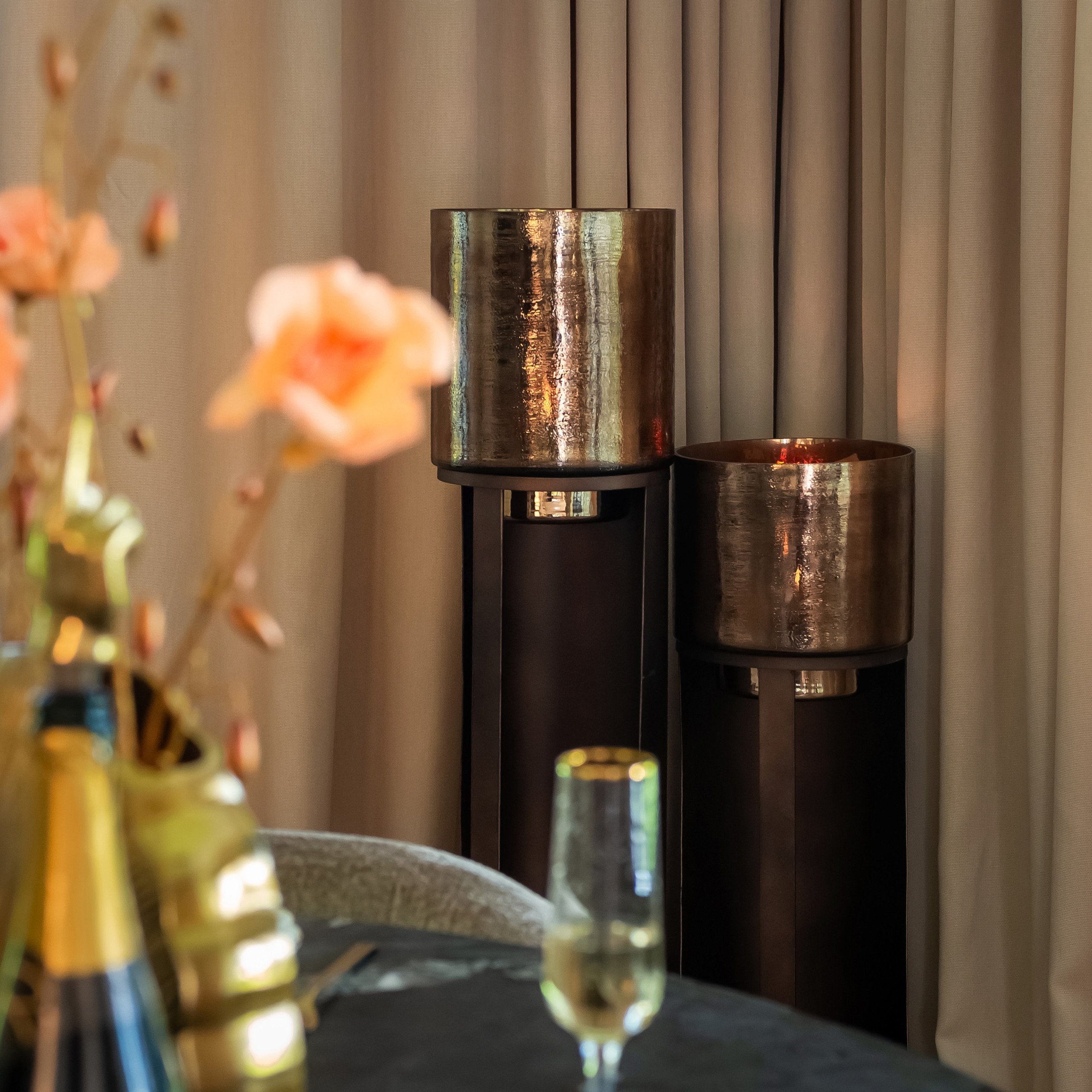 Dining table Collada black/gold 130Ø