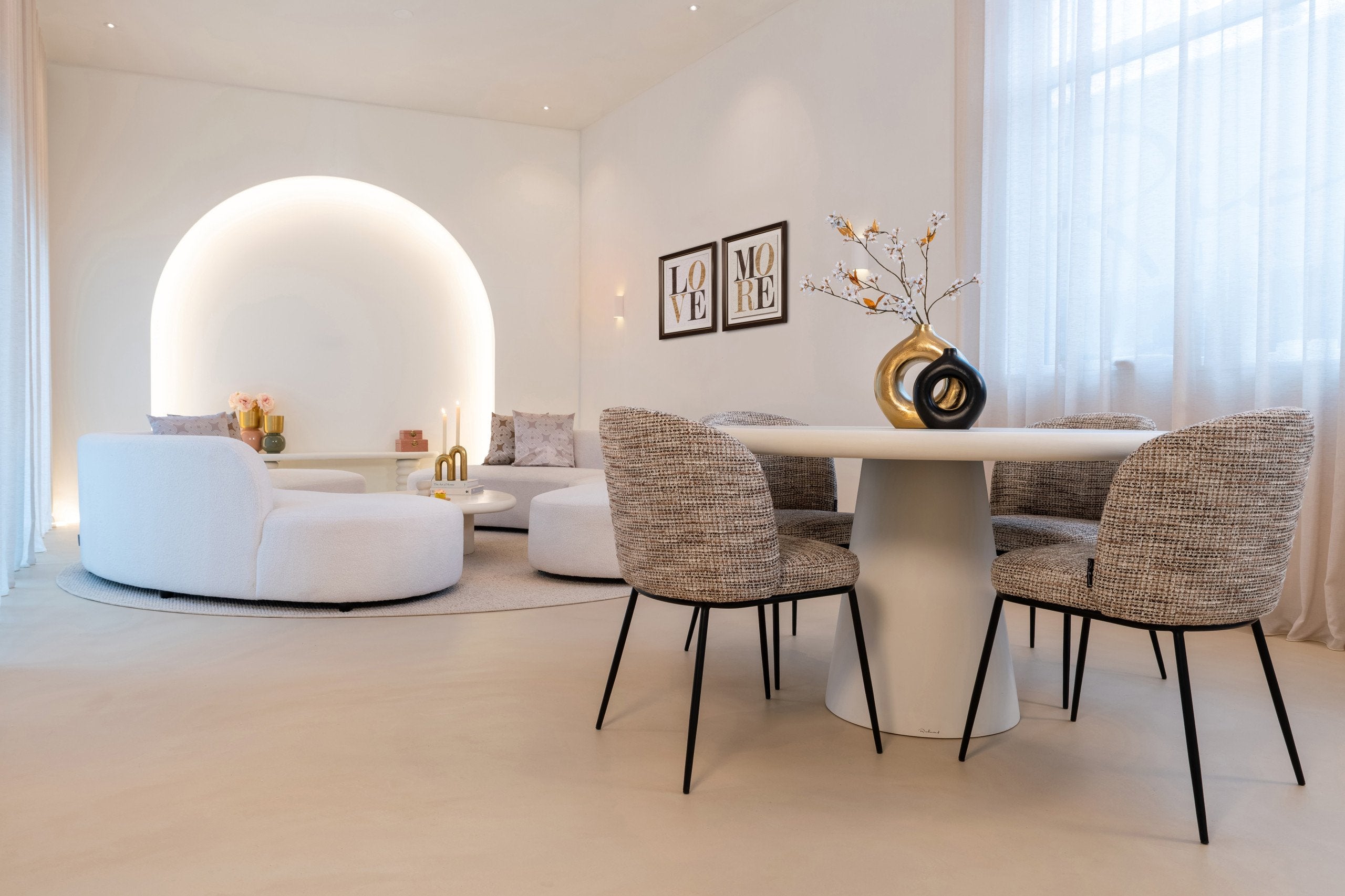 Dining table Bloomstone white 130Ø