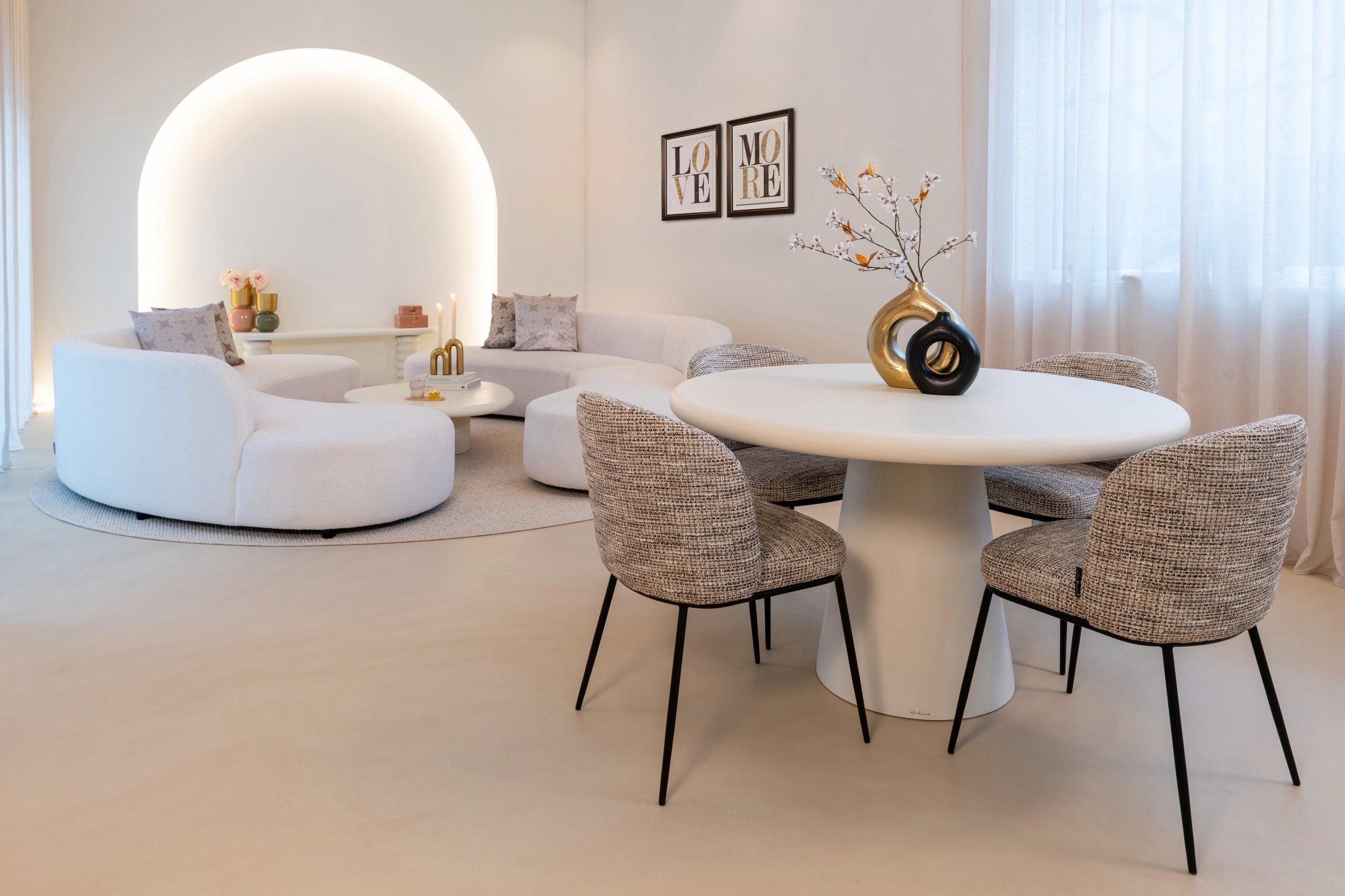 Dining table Bloomstone white 130Ø