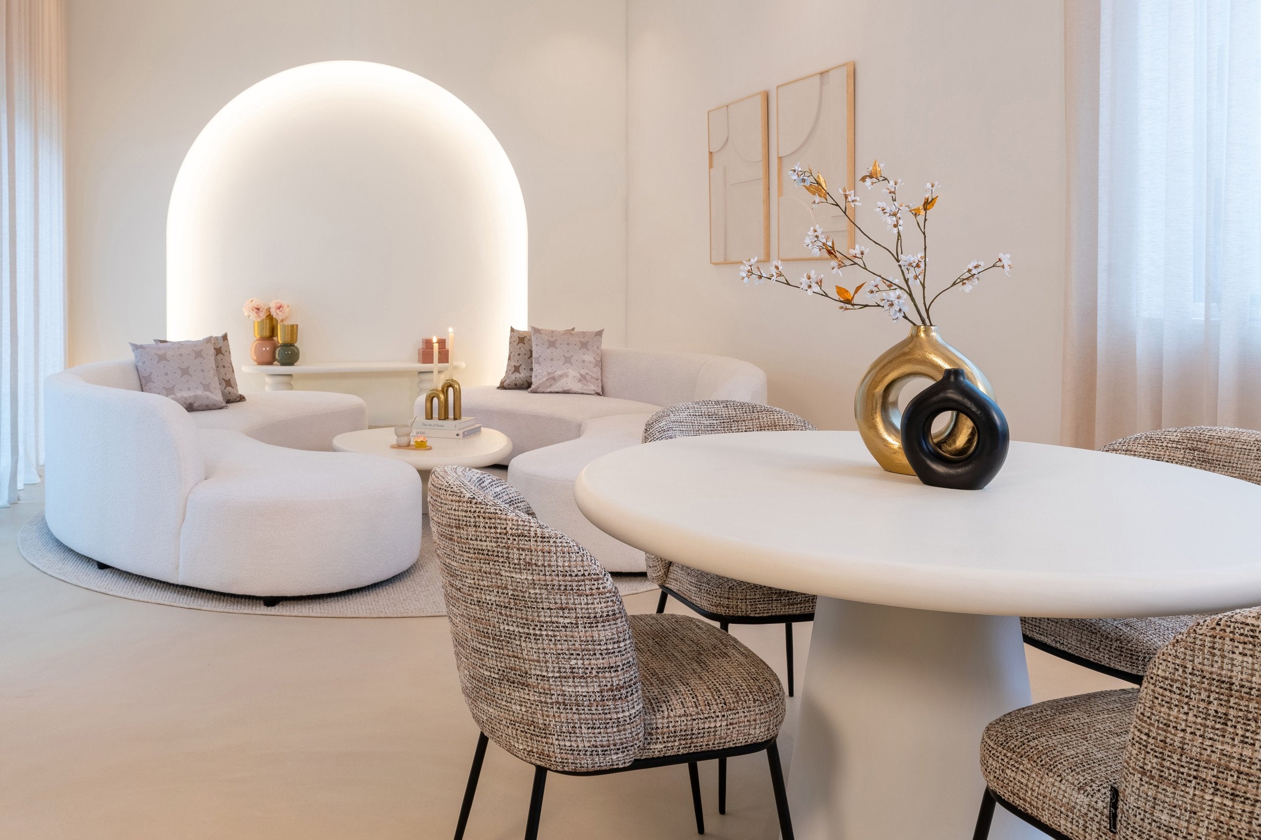 Dining table Bloomstone white 130Ø