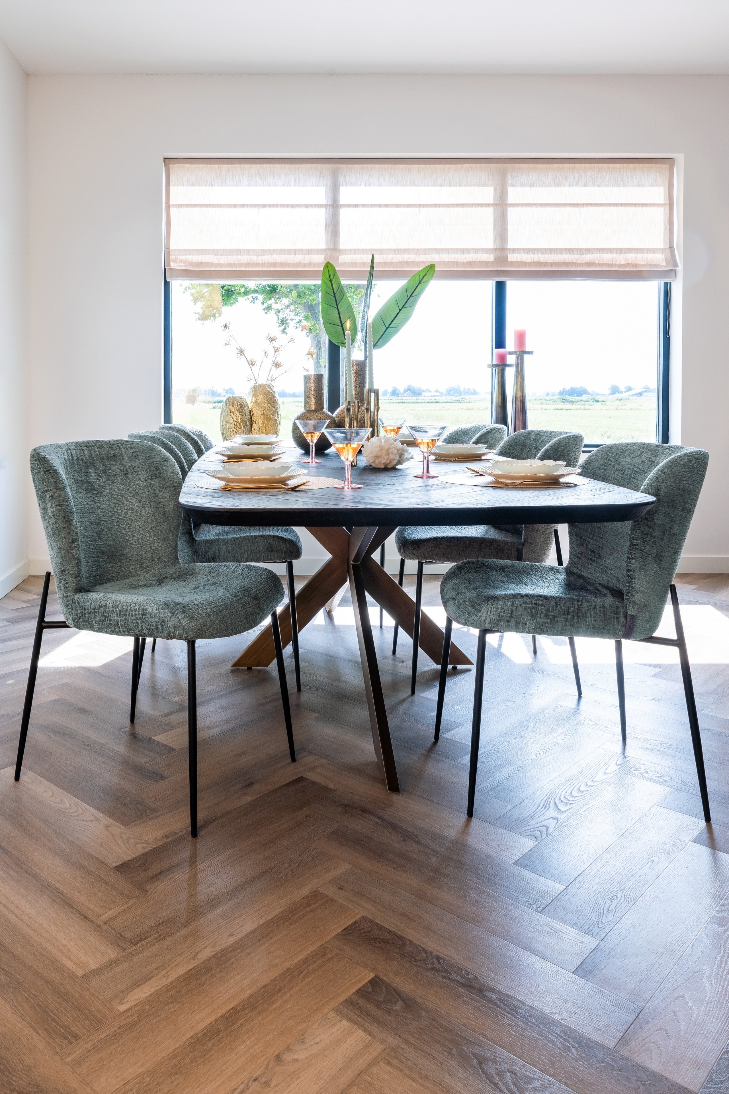 Dining table Hayley dark coffee 280