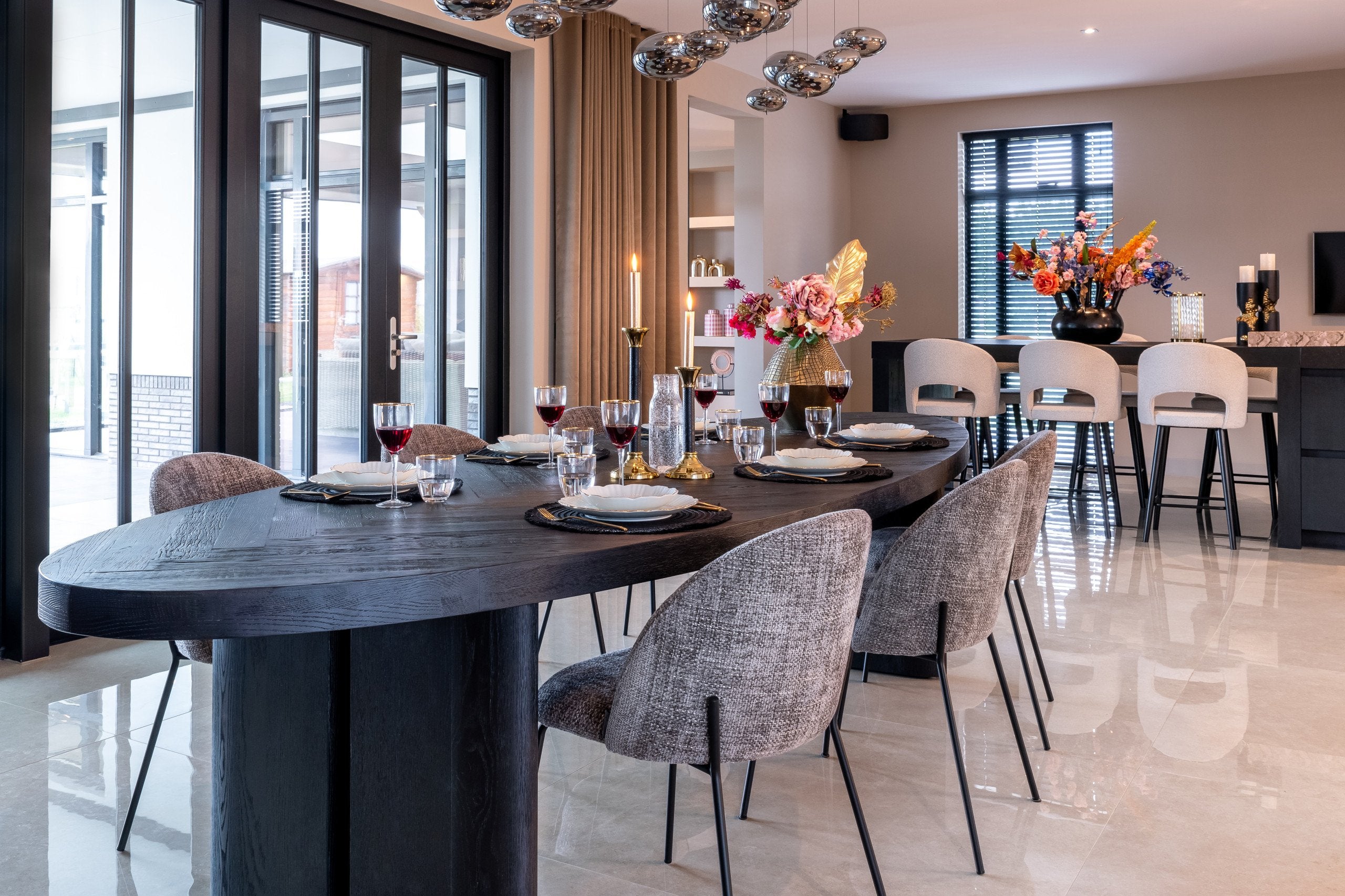 Dining table Lilly dark coffee 330