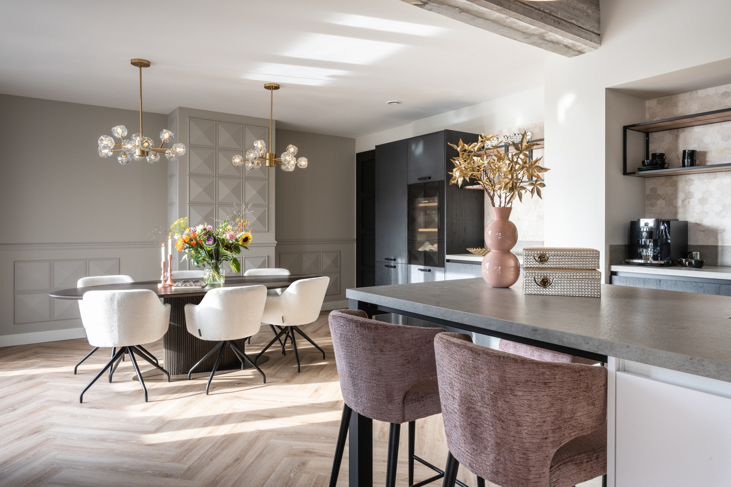 Dining table Luxor brown oval 235