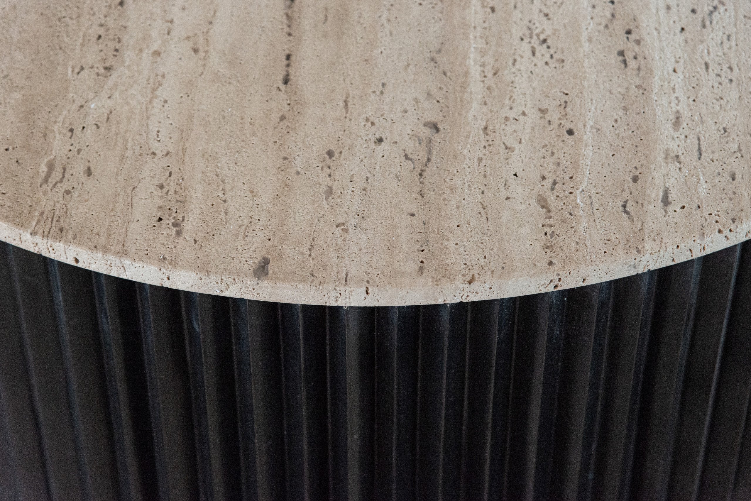 Coffee table Hampton dark brown 90Ø