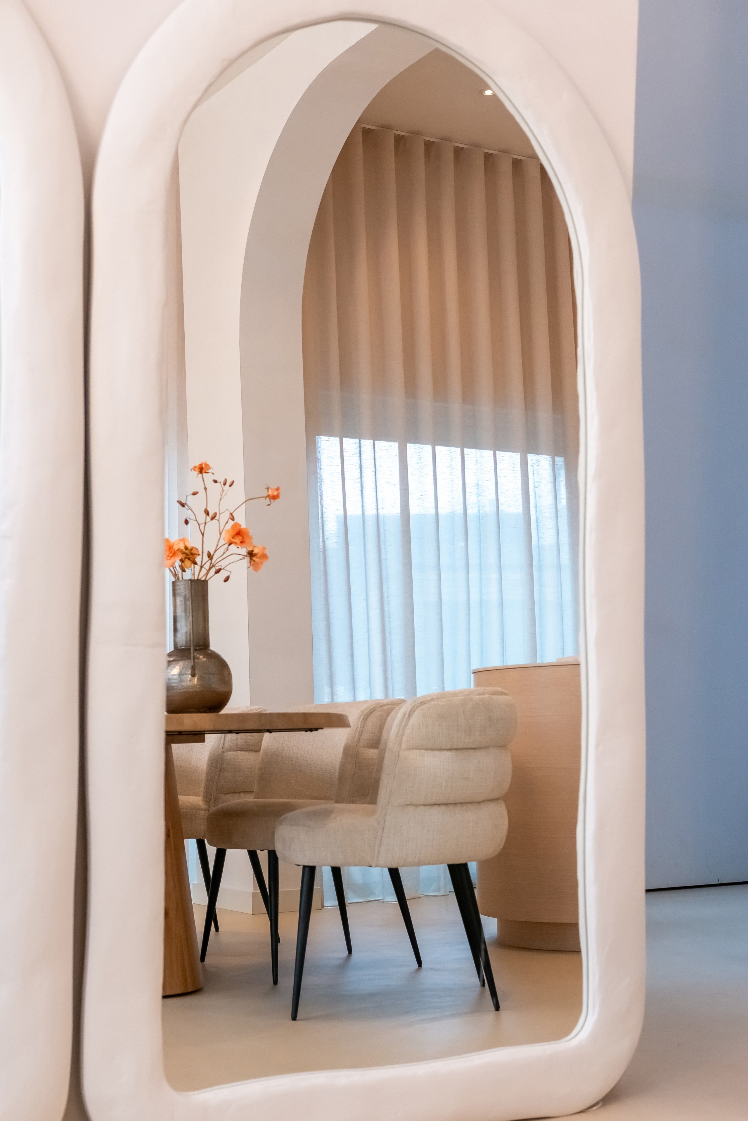 Dining chair Stella niagara beige fire retardant