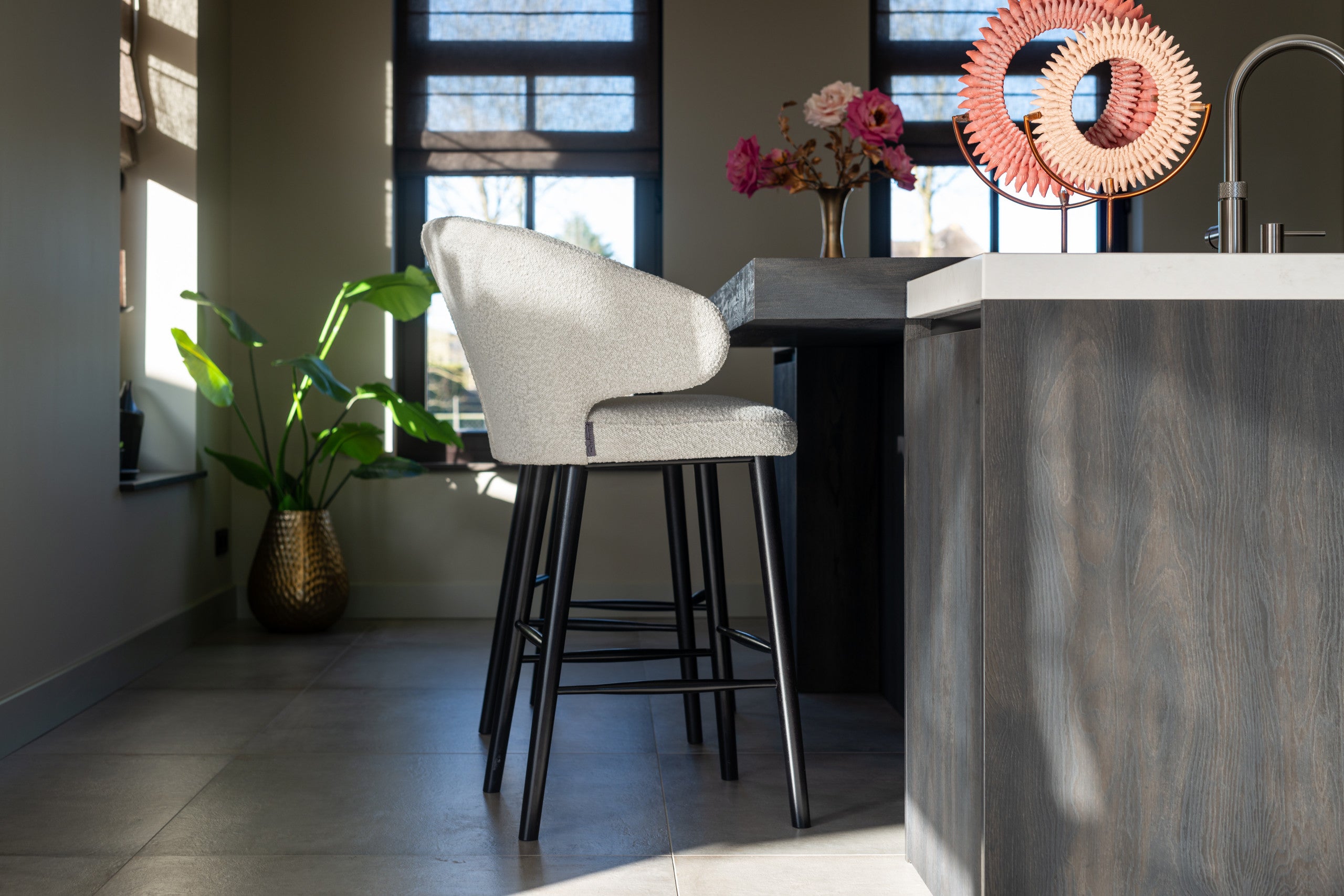 Bar stool Indigo white bouclé