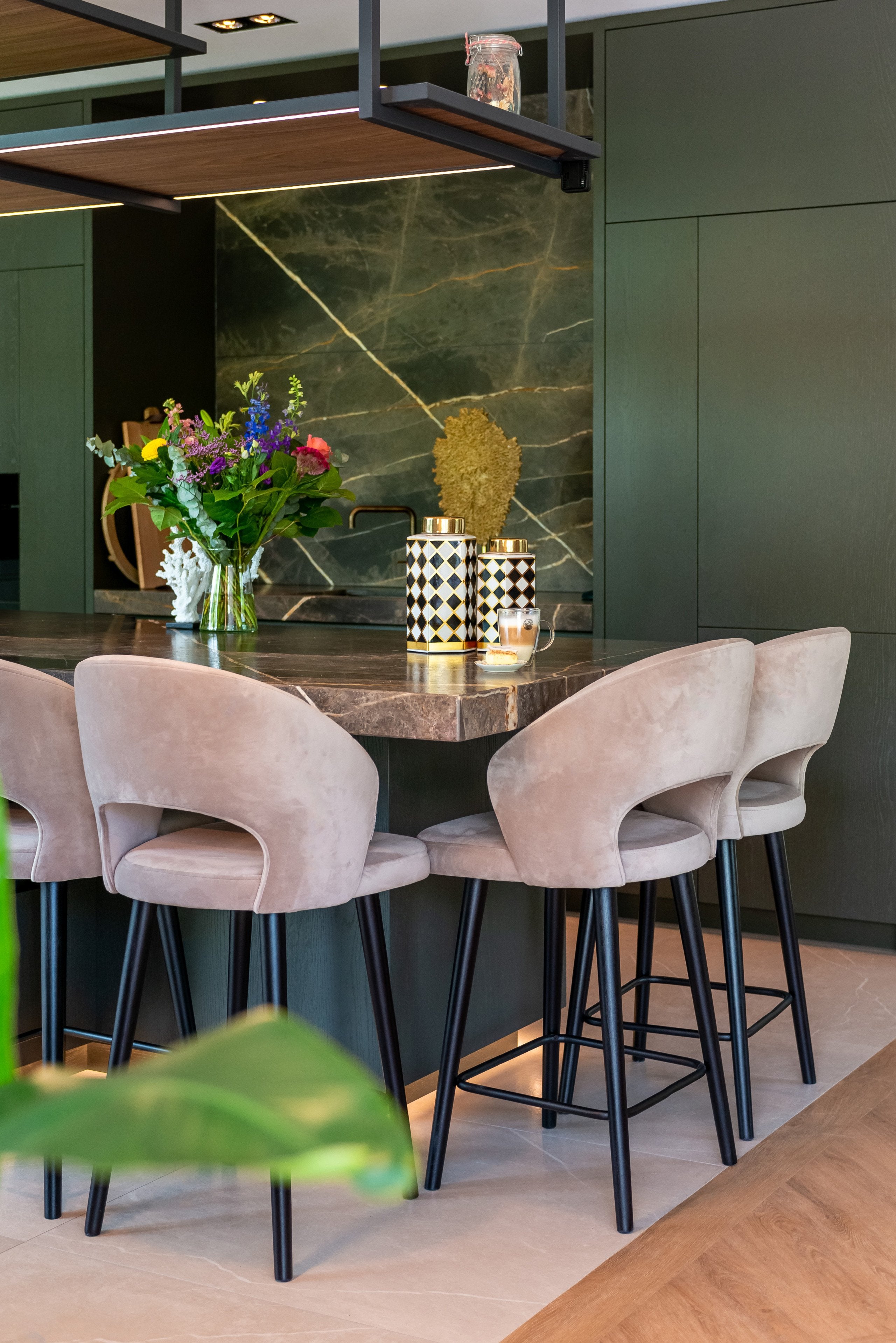 Counter stool Savoy khaki velvet