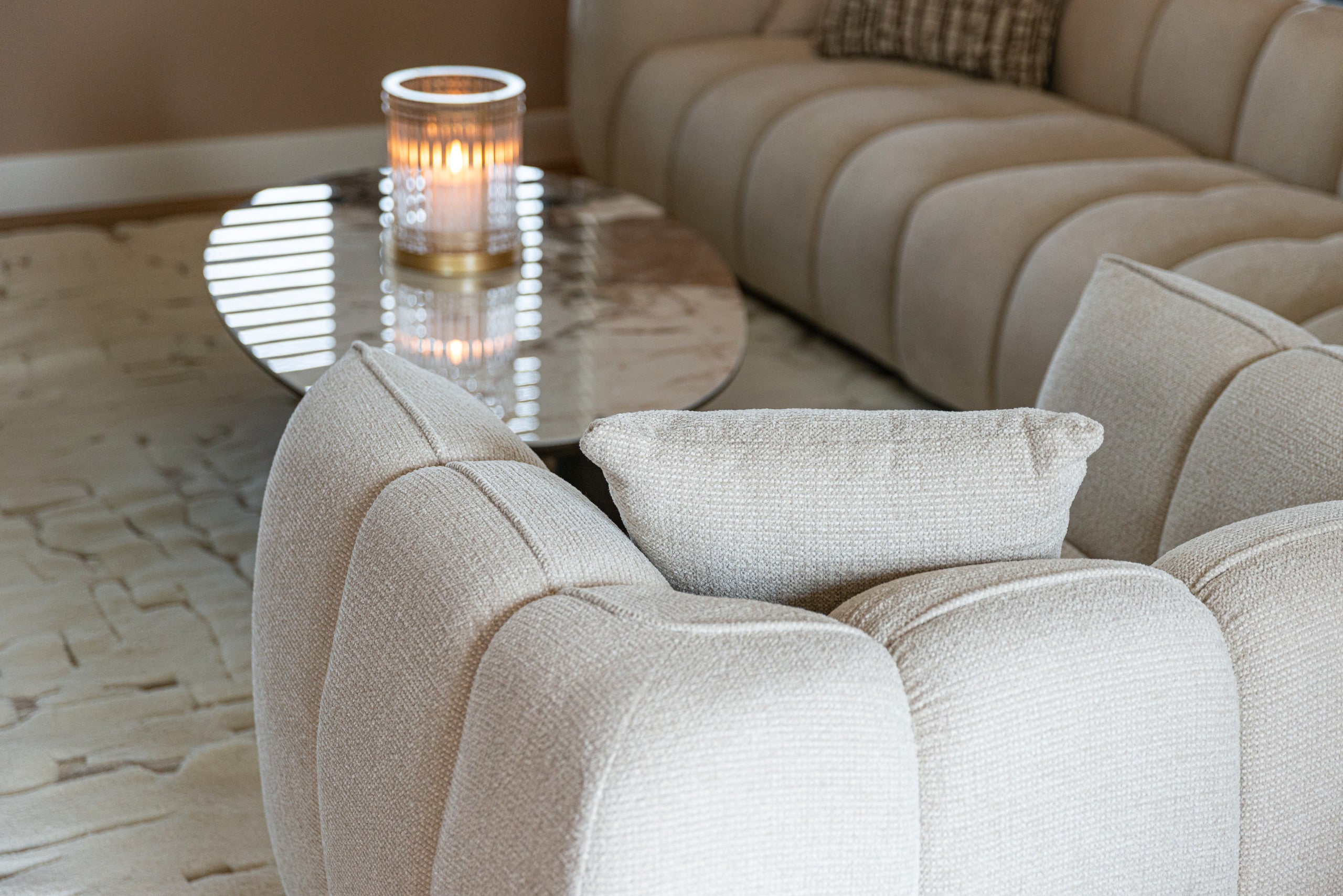 Sofa Jezebel cream fancy