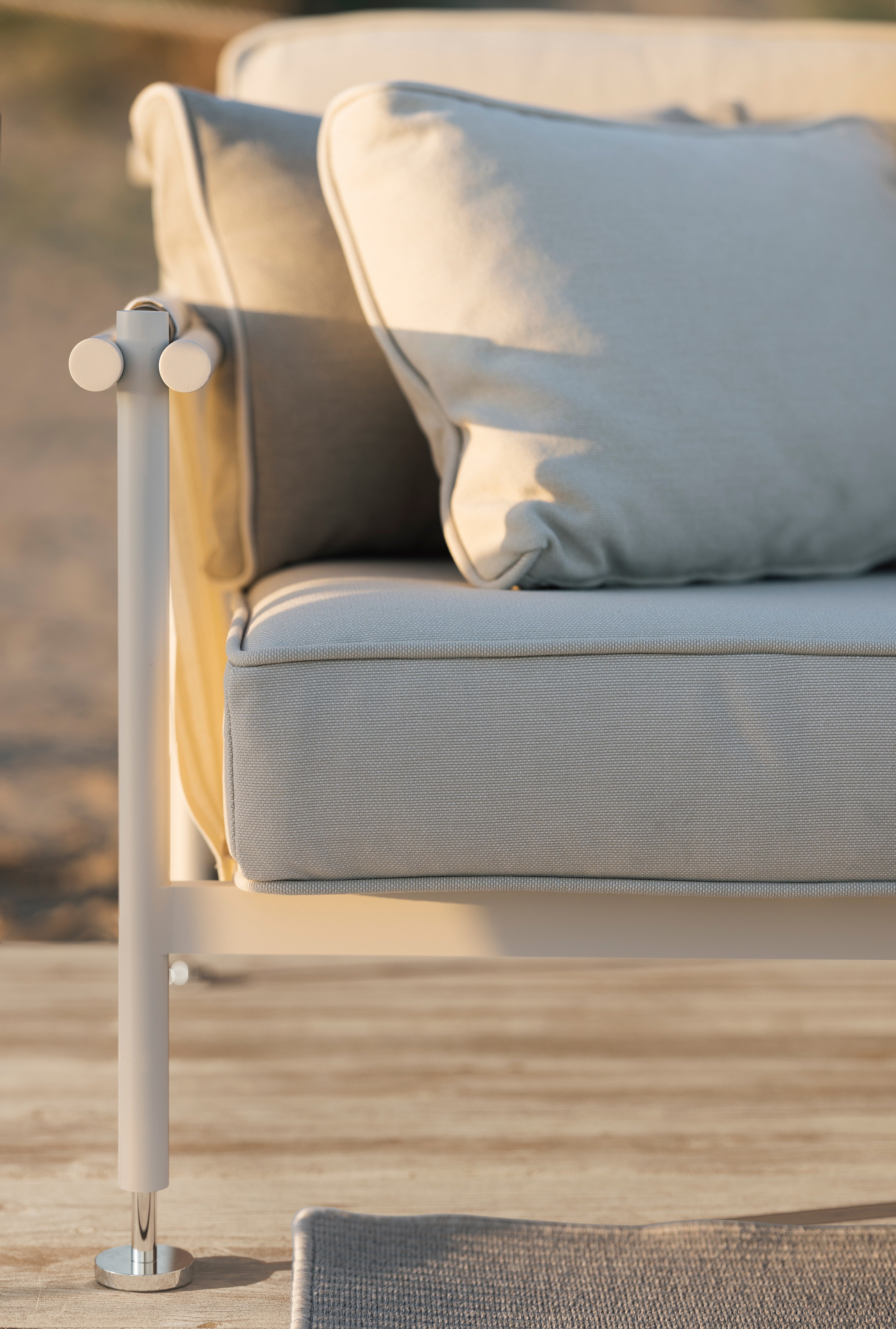 Hamptons Low Tables 85x85x34 cm