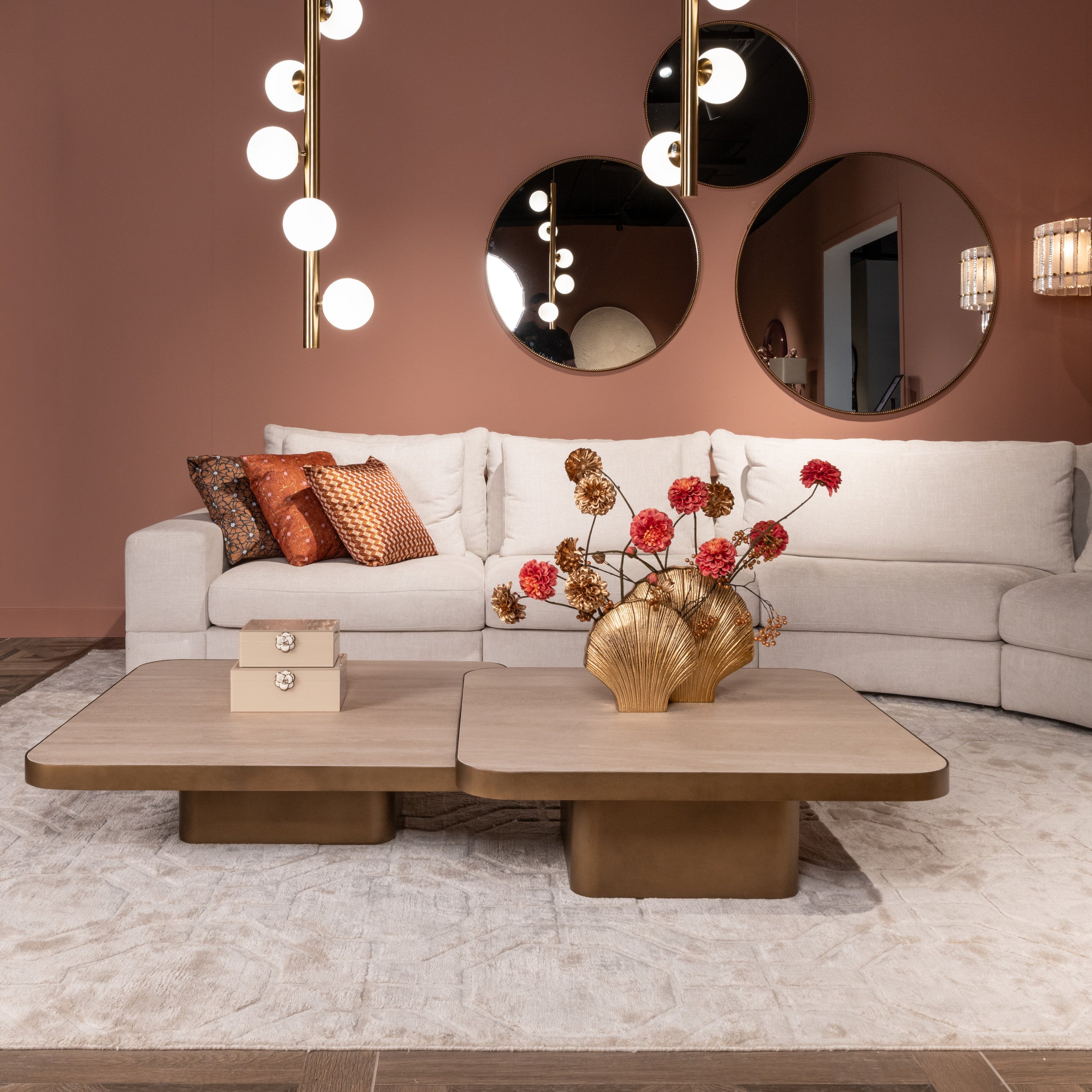 Coffee table Claridge beige 90x90 (cumulus)