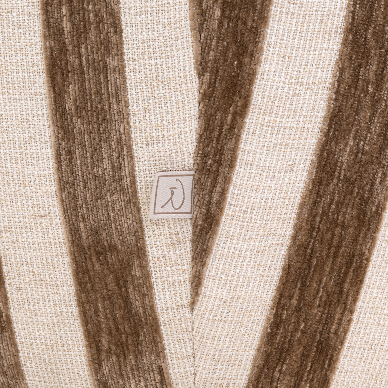 Lounge chair Luxandra stripes sand