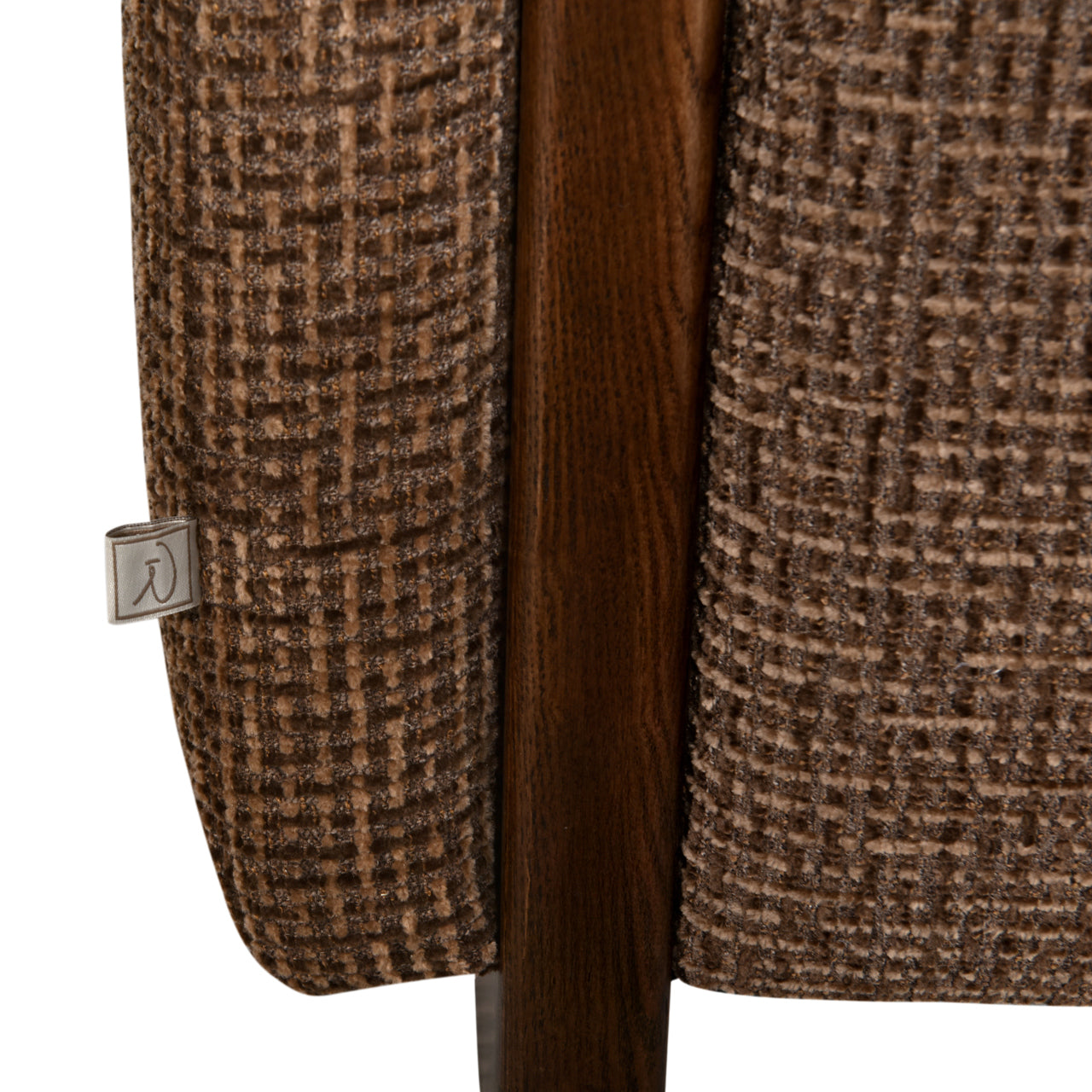 Bench Winslov brown blockweave fire retardant