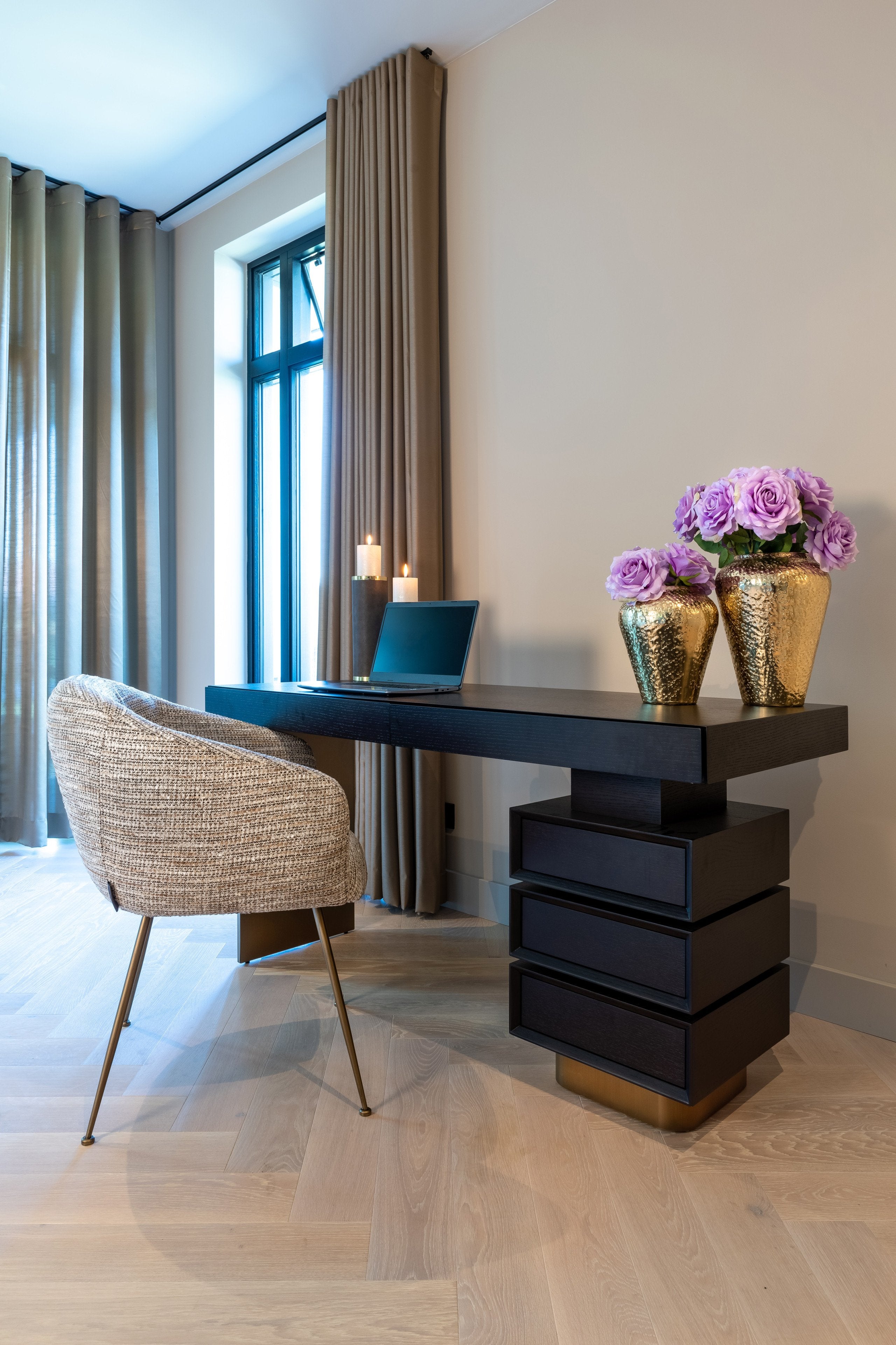 Desk Alexander Jones charcoal (Connar)