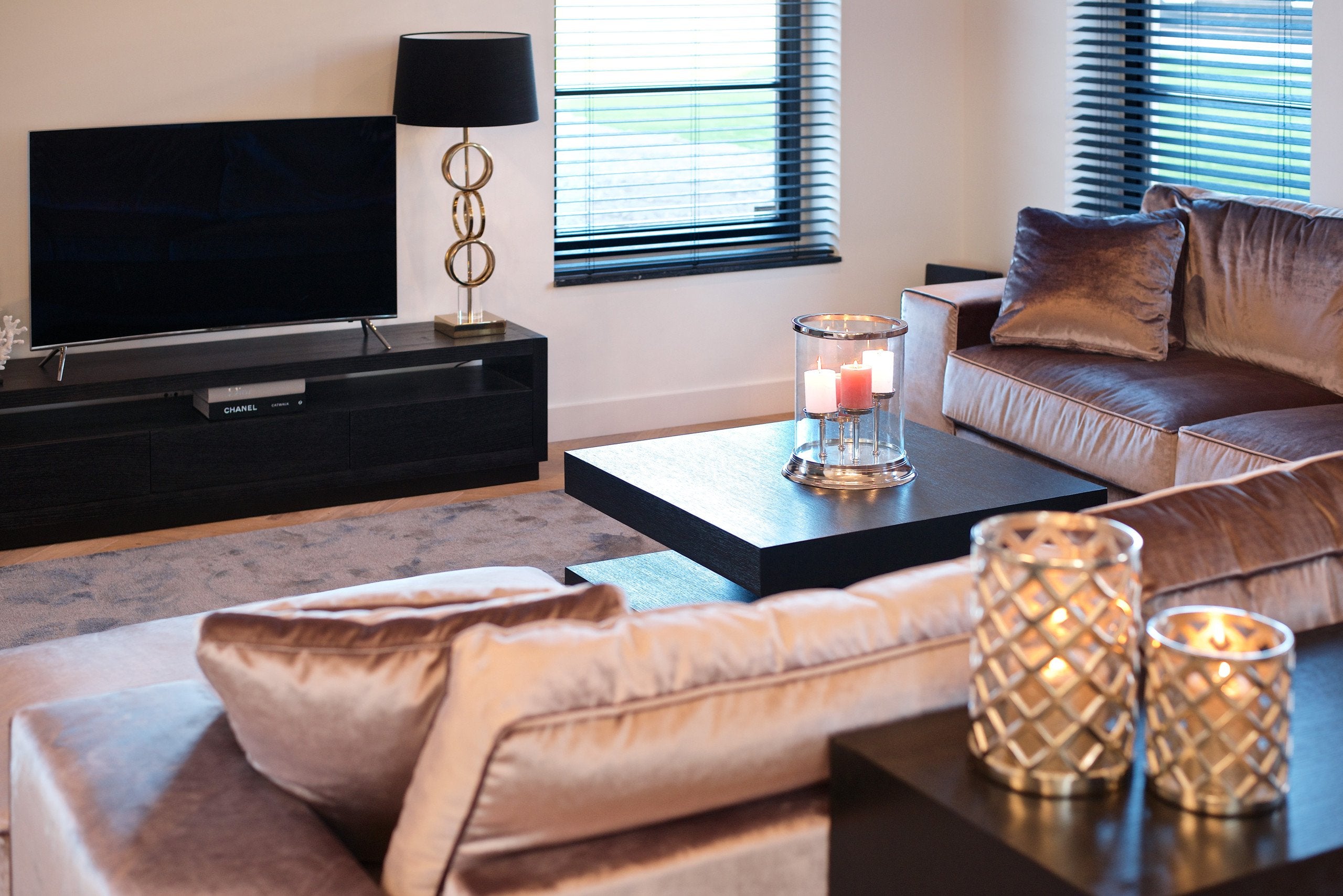 TV cabinet Oakura black