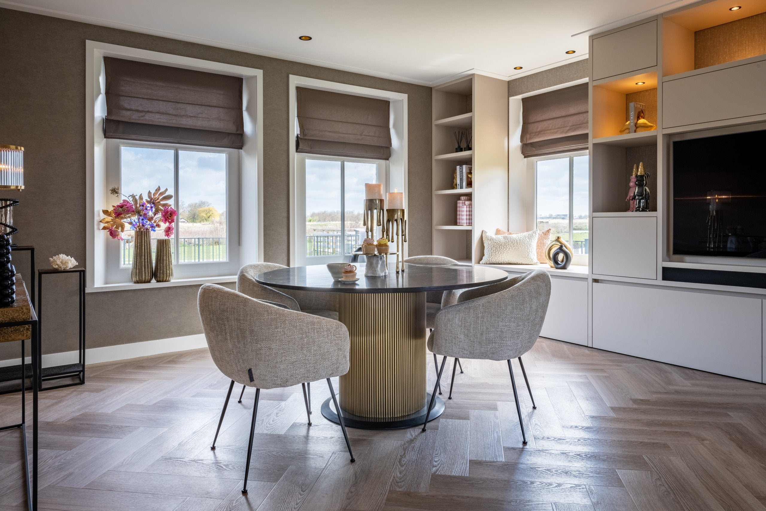 Dining table Ironville gold 140Ø