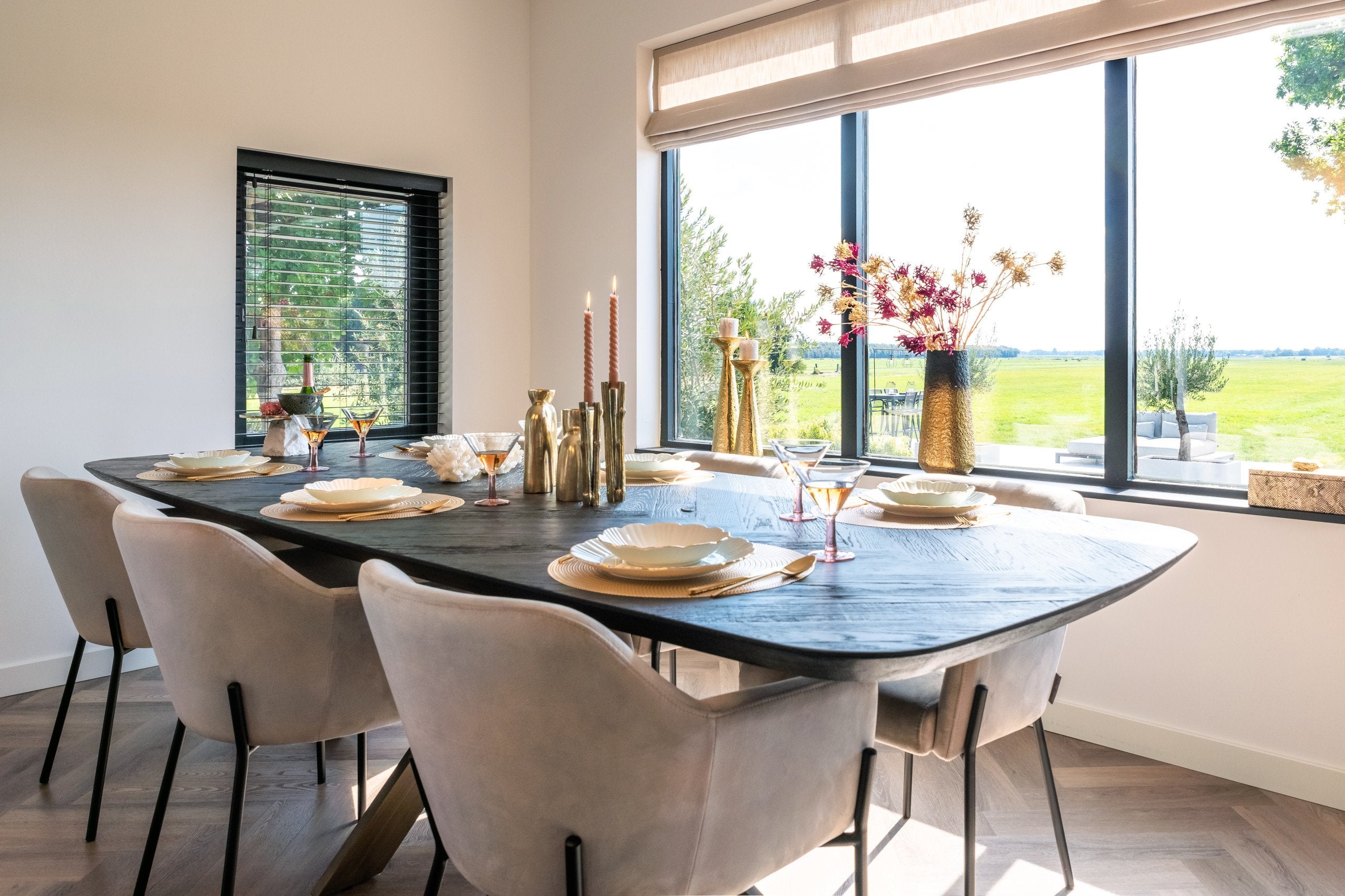 Dining table Hayley dark coffee 280