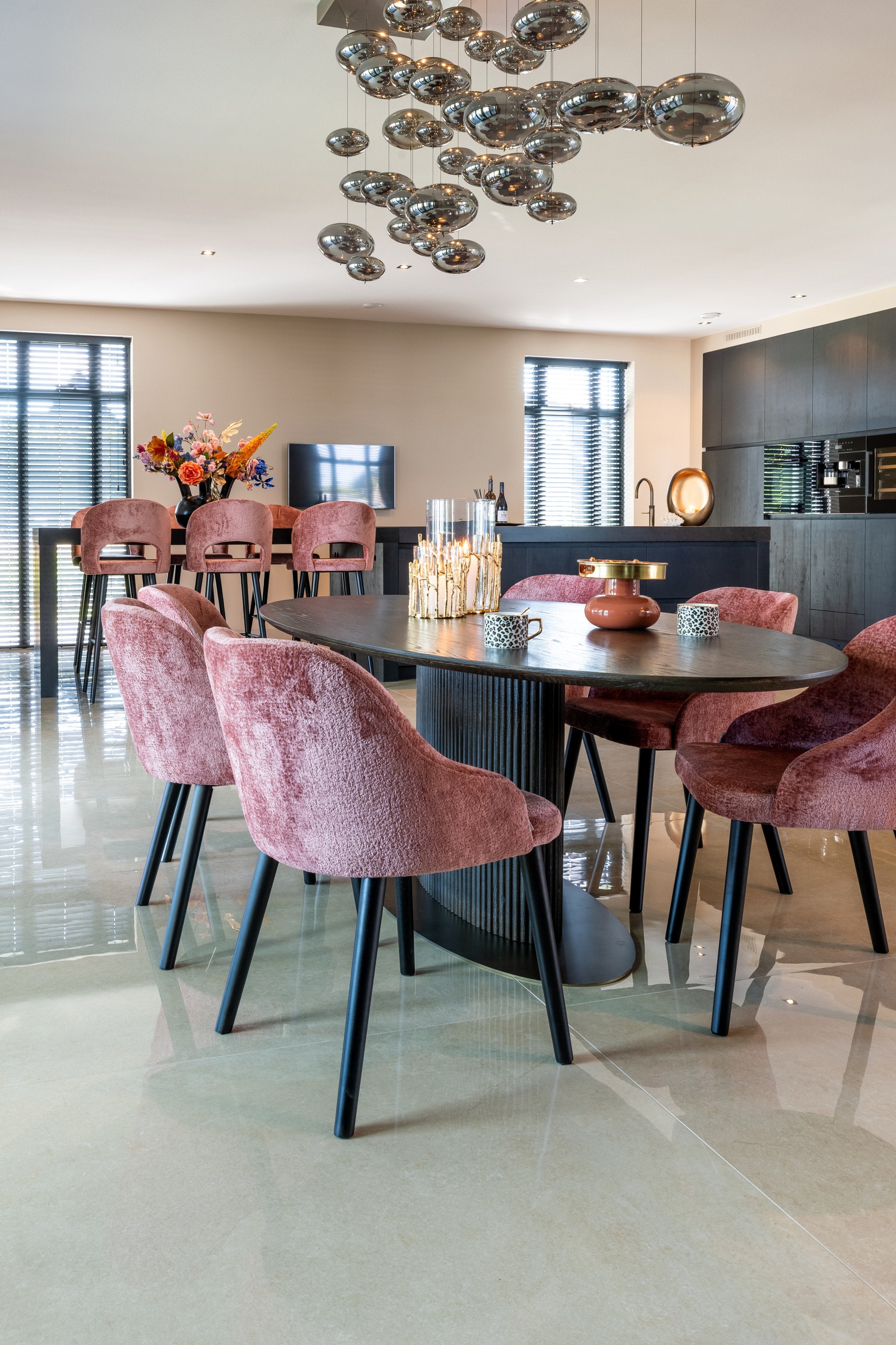 Dining table Luxor brown oval 235