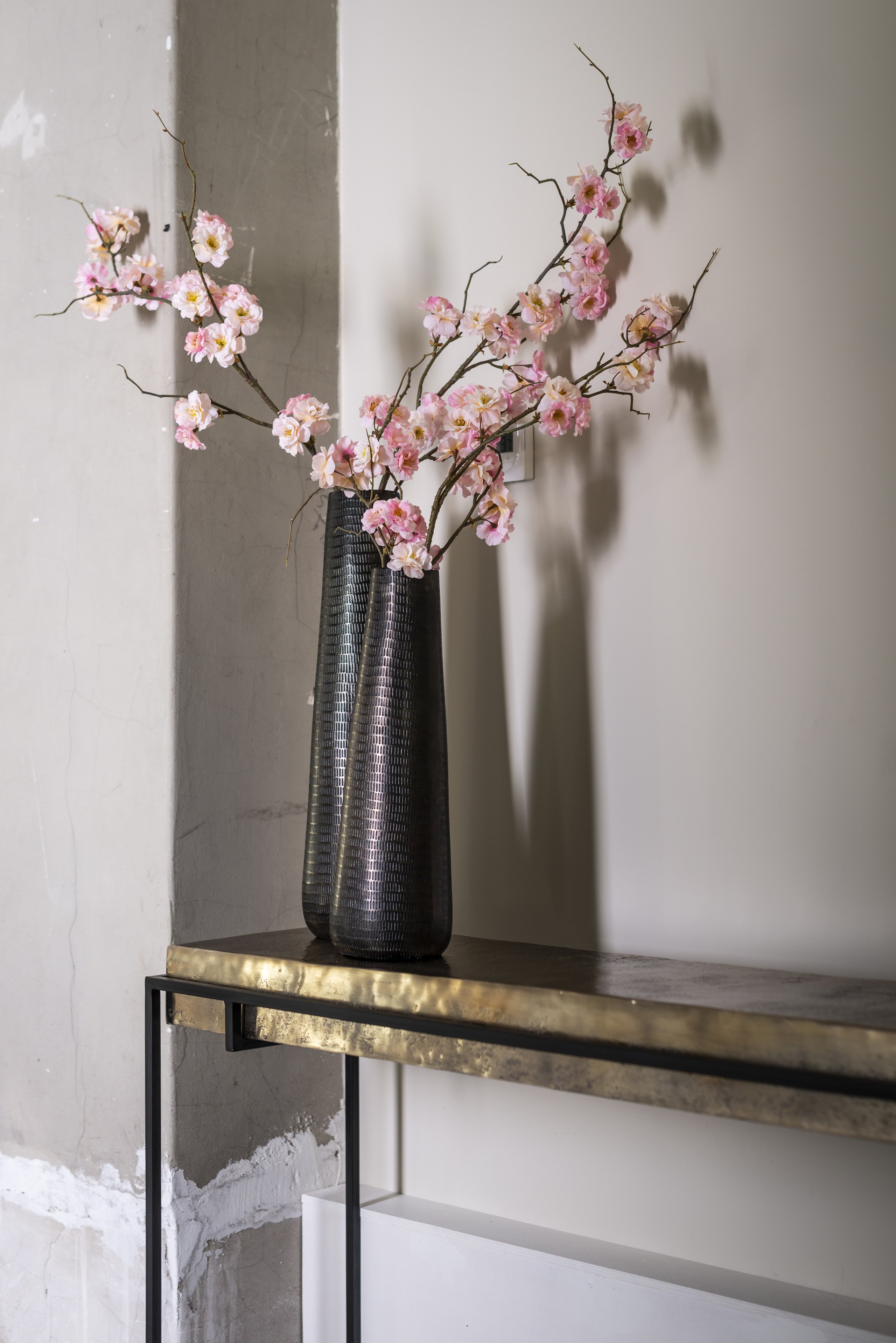 Console Calloway champagne gold