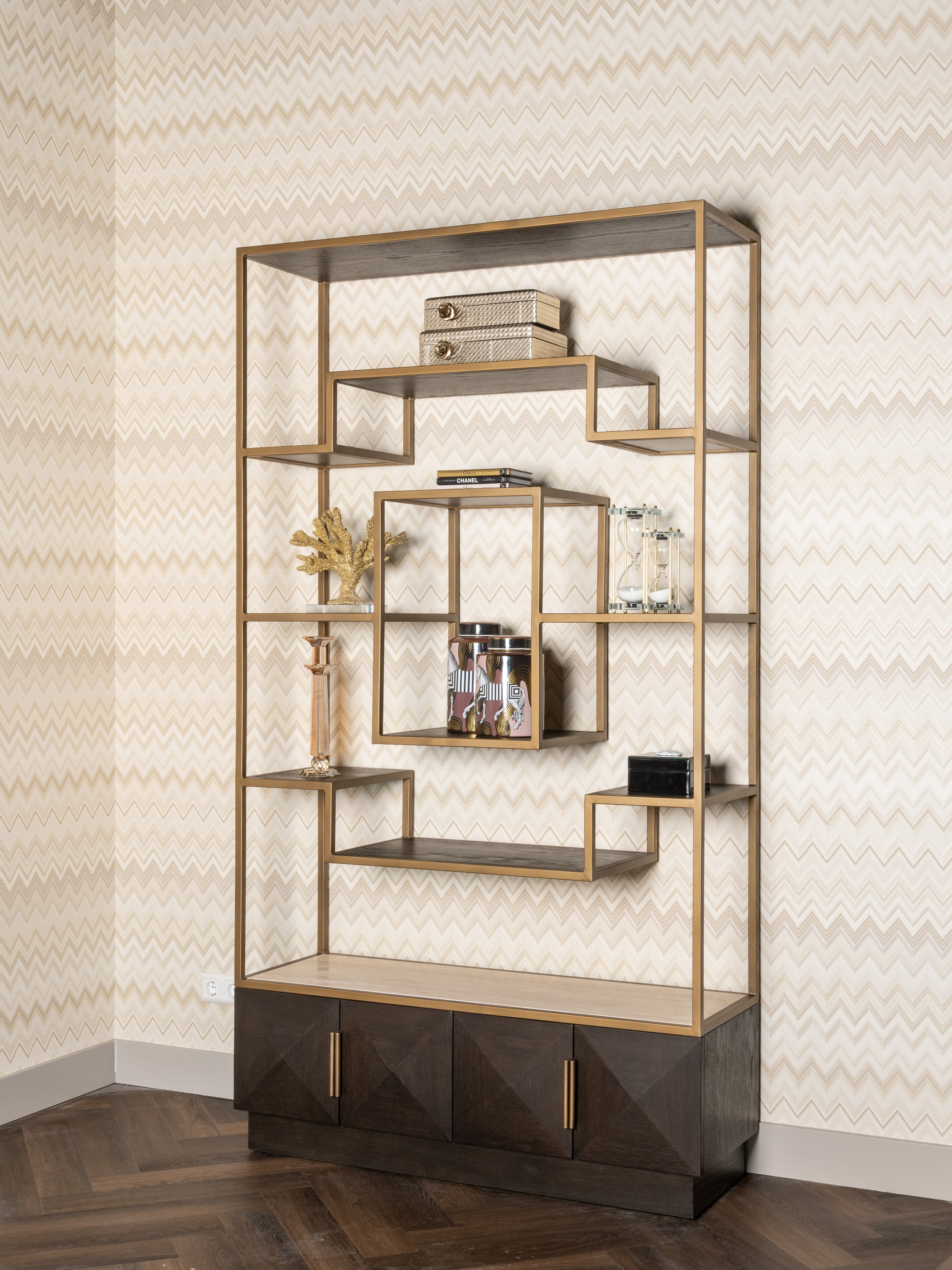 Display cabinet Claremont brown