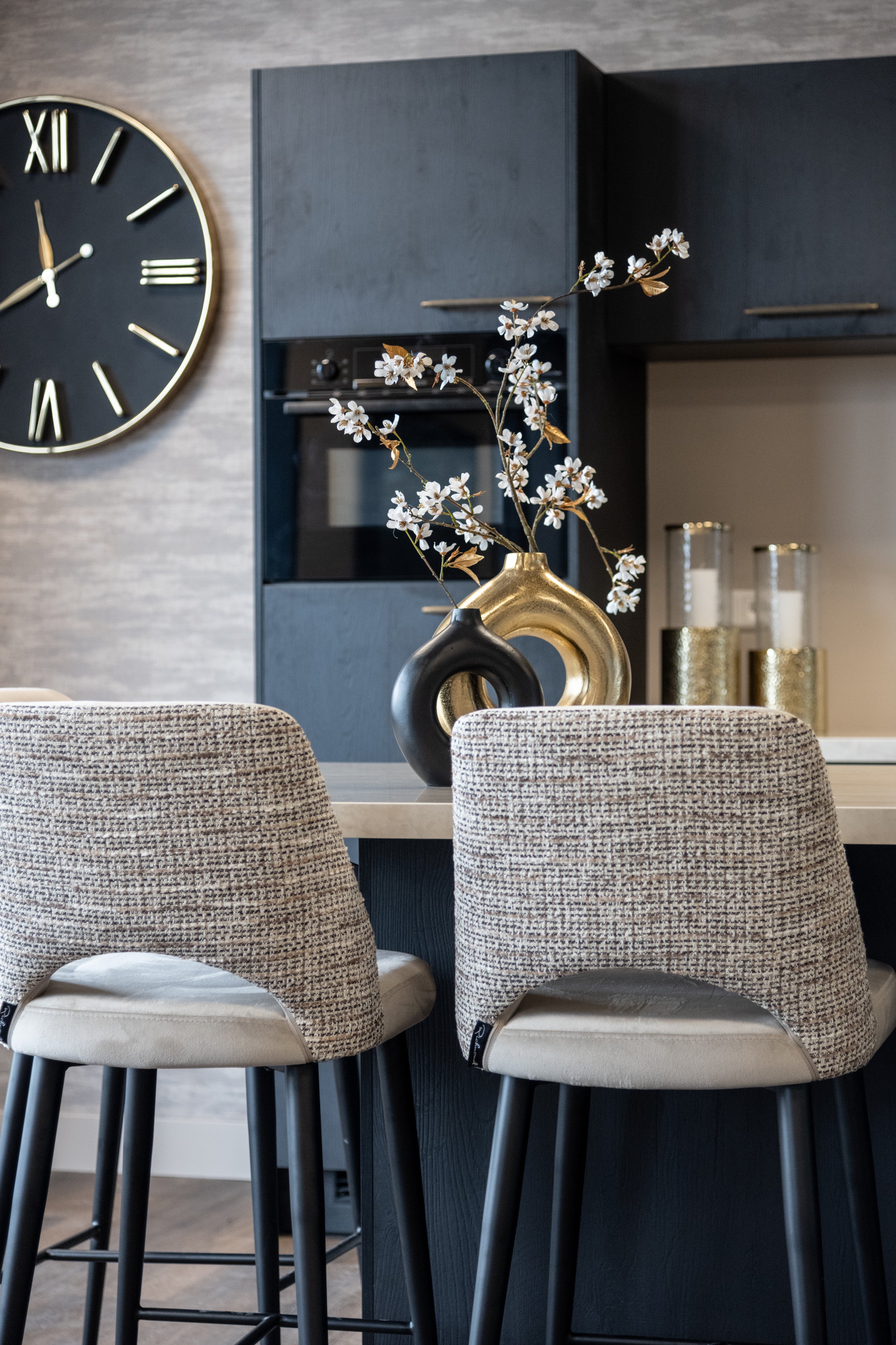 Bar stool Tabitha trendy nature fire retardant