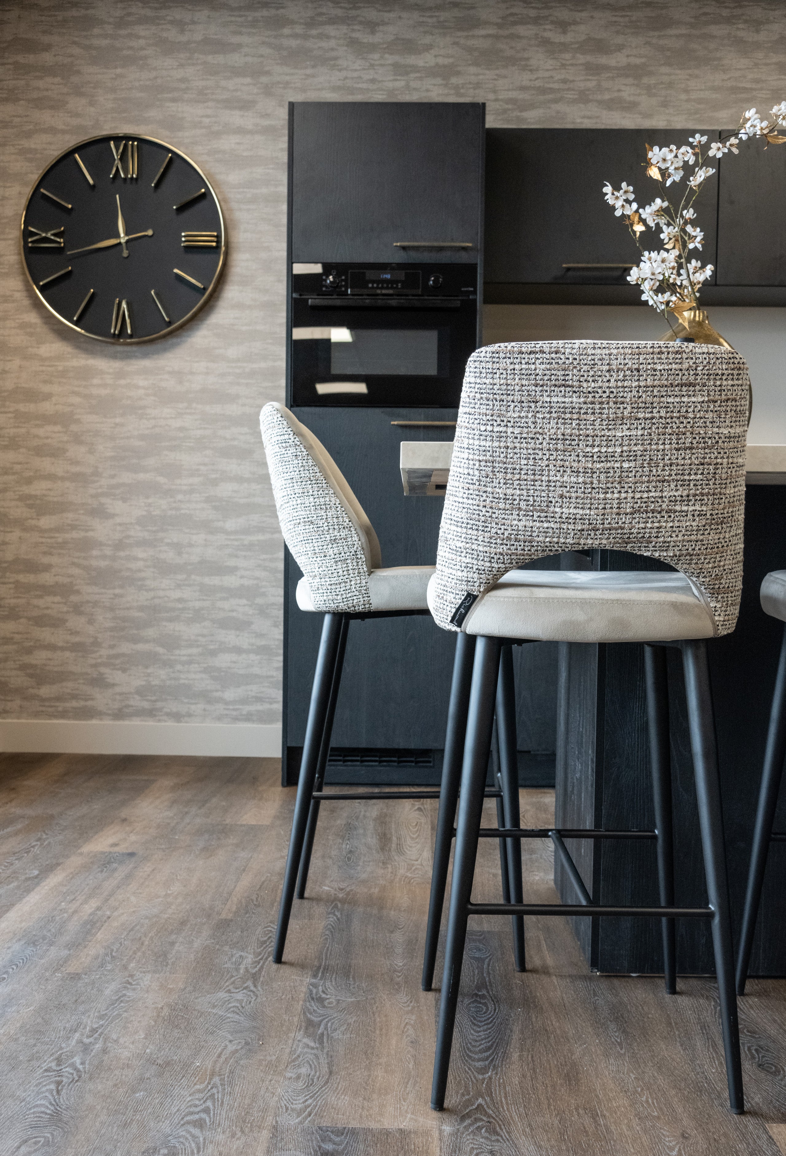 Bar stool Tabitha trendy nature fire retardant