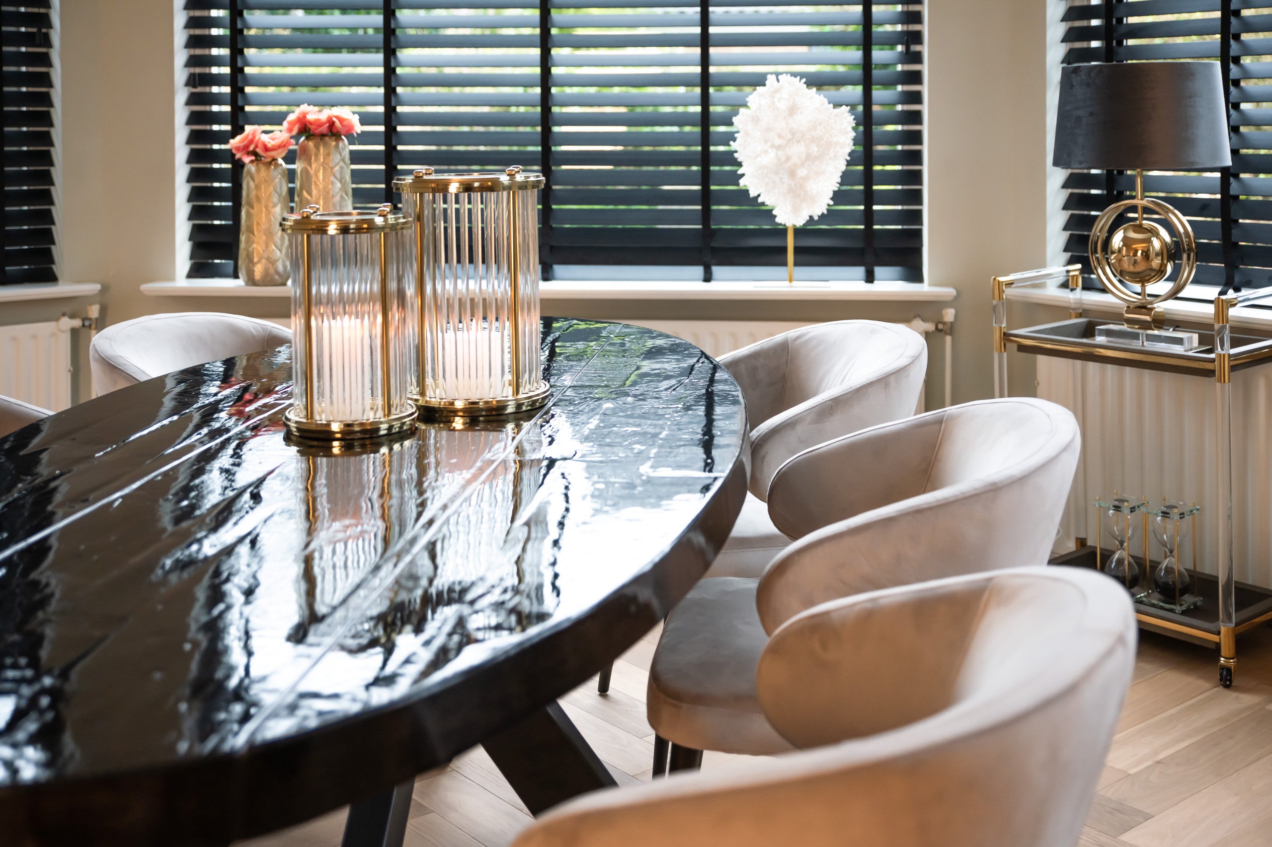 Dining table Spider black base