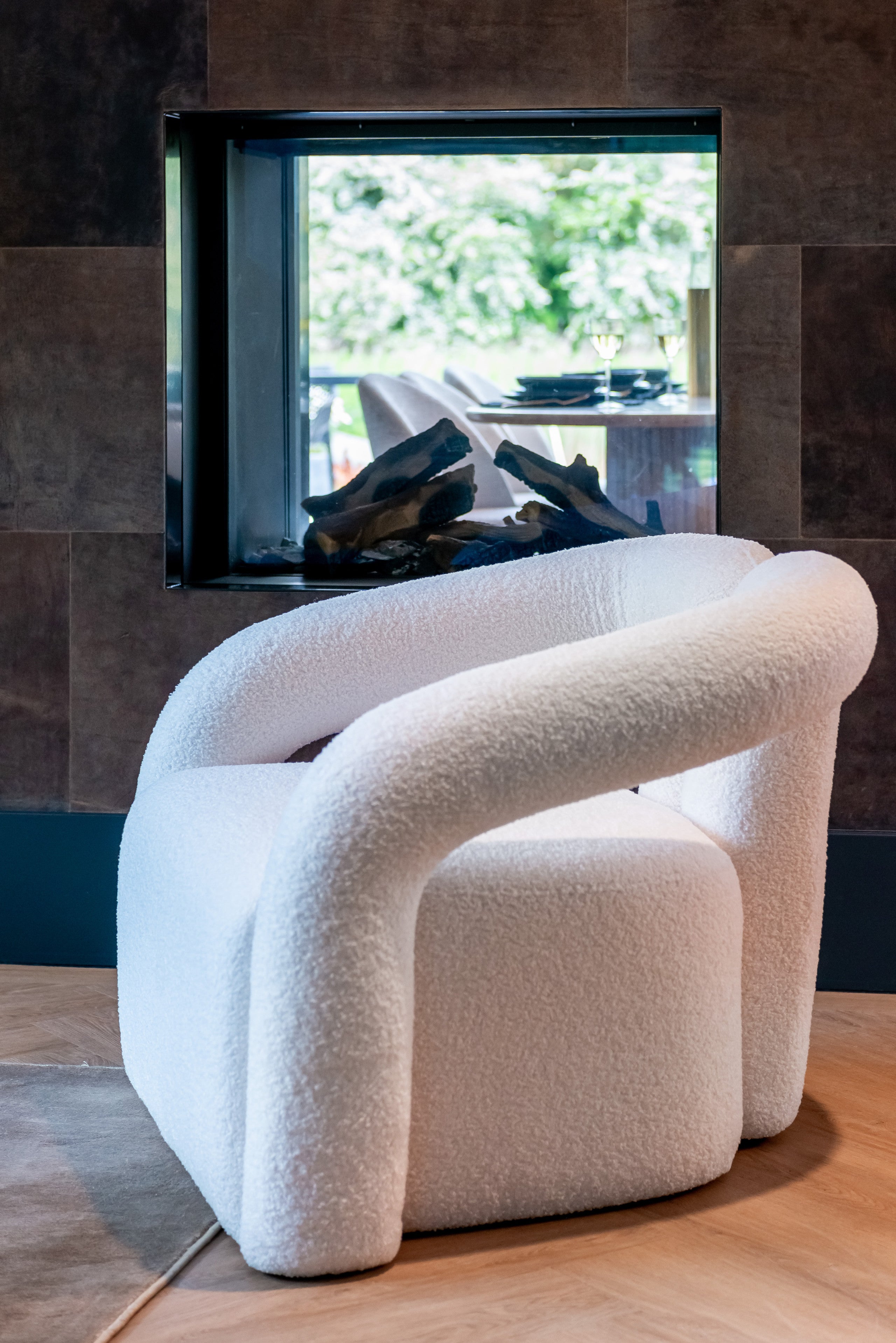 Lounge chair Dana white furry