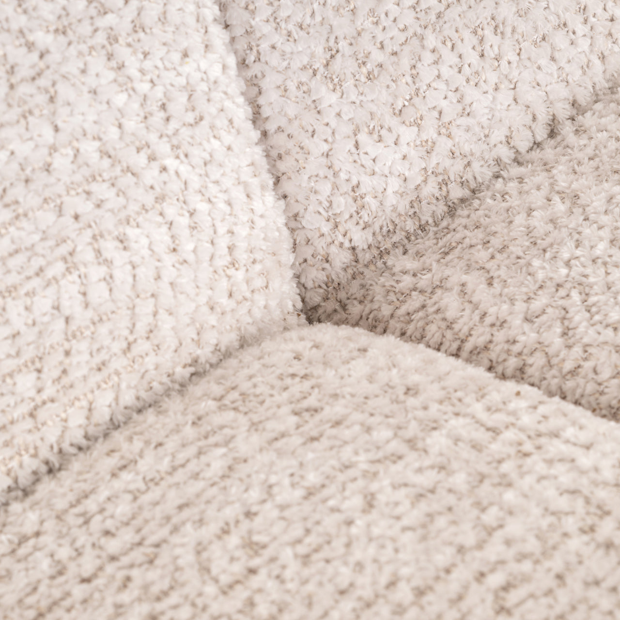 Lounge chair Kyli lovely cream