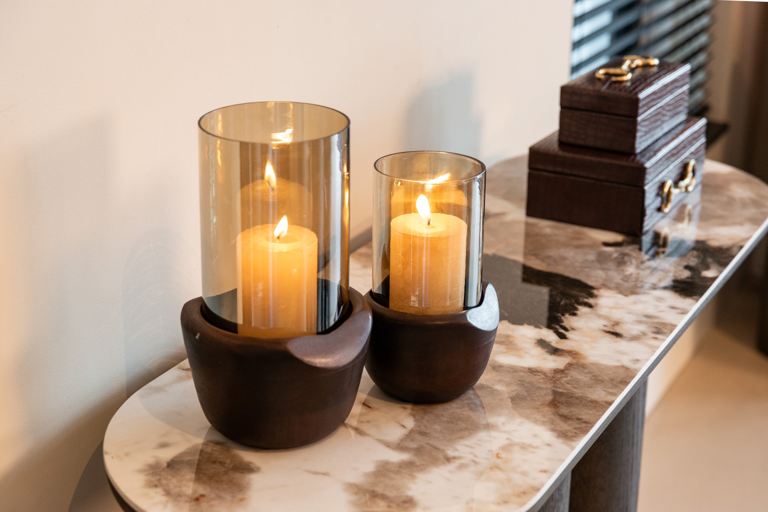 Hurricane light Sloane walnut large