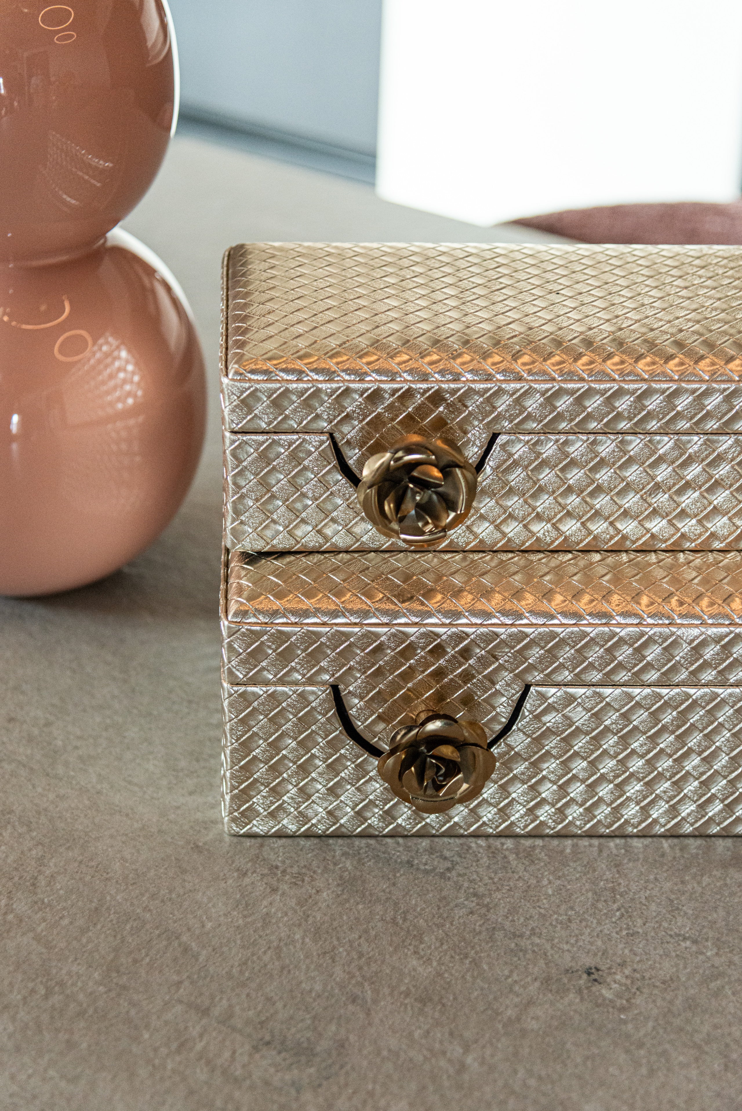 Storage box Trace gold large