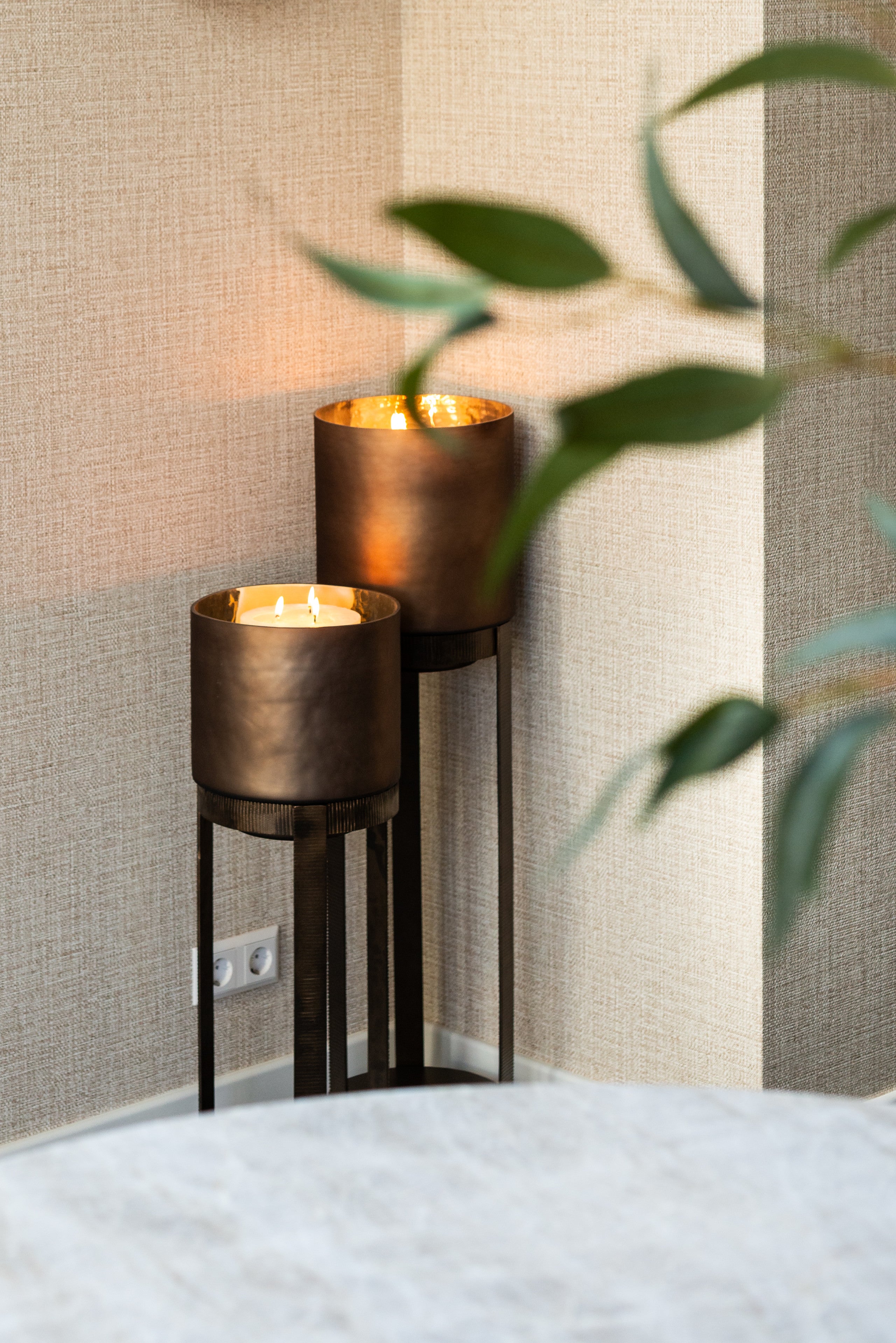 Hurricane light Mione bronze small