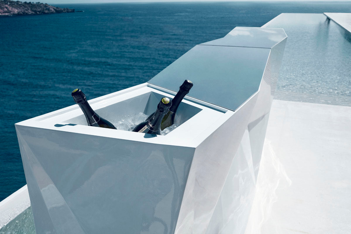 Faz Bar + Ice Bucket