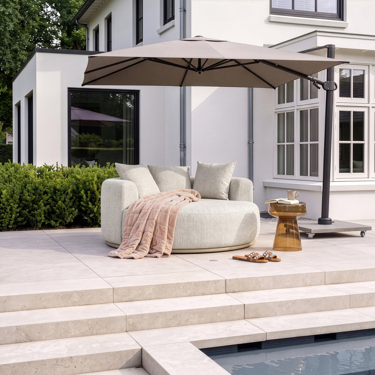 Outdoor daybed Belucci ecru round
